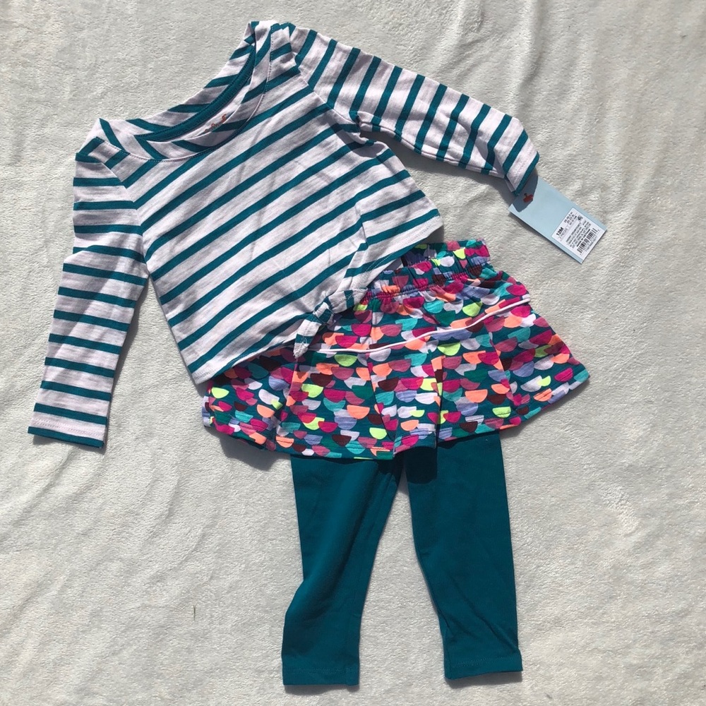 Two-piece outfit~Bundle to save‼️ 3/$21